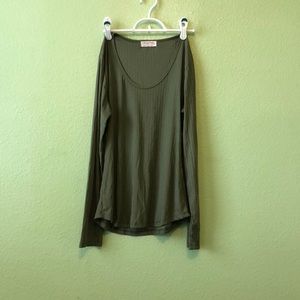 Green long sleeve tshirt